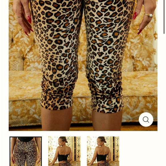 Leopard Print Capri Leggings - Picture 1 of 4